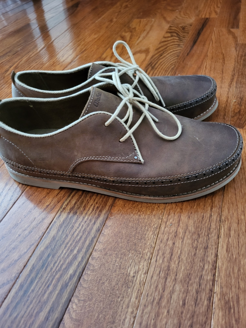 OluKai Men's Brown Leather Derby Shoes with Cream Laces